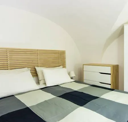 Umberto Flat Center Catania